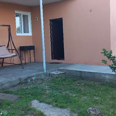 Lileo Apartamento Kʼutʼaisi Exterior foto