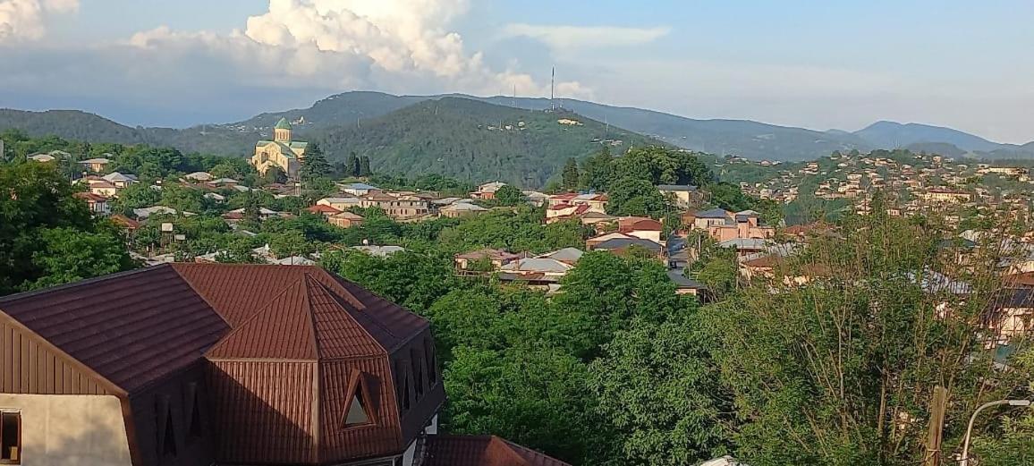Lileo Apartamento Kʼutʼaisi Exterior foto